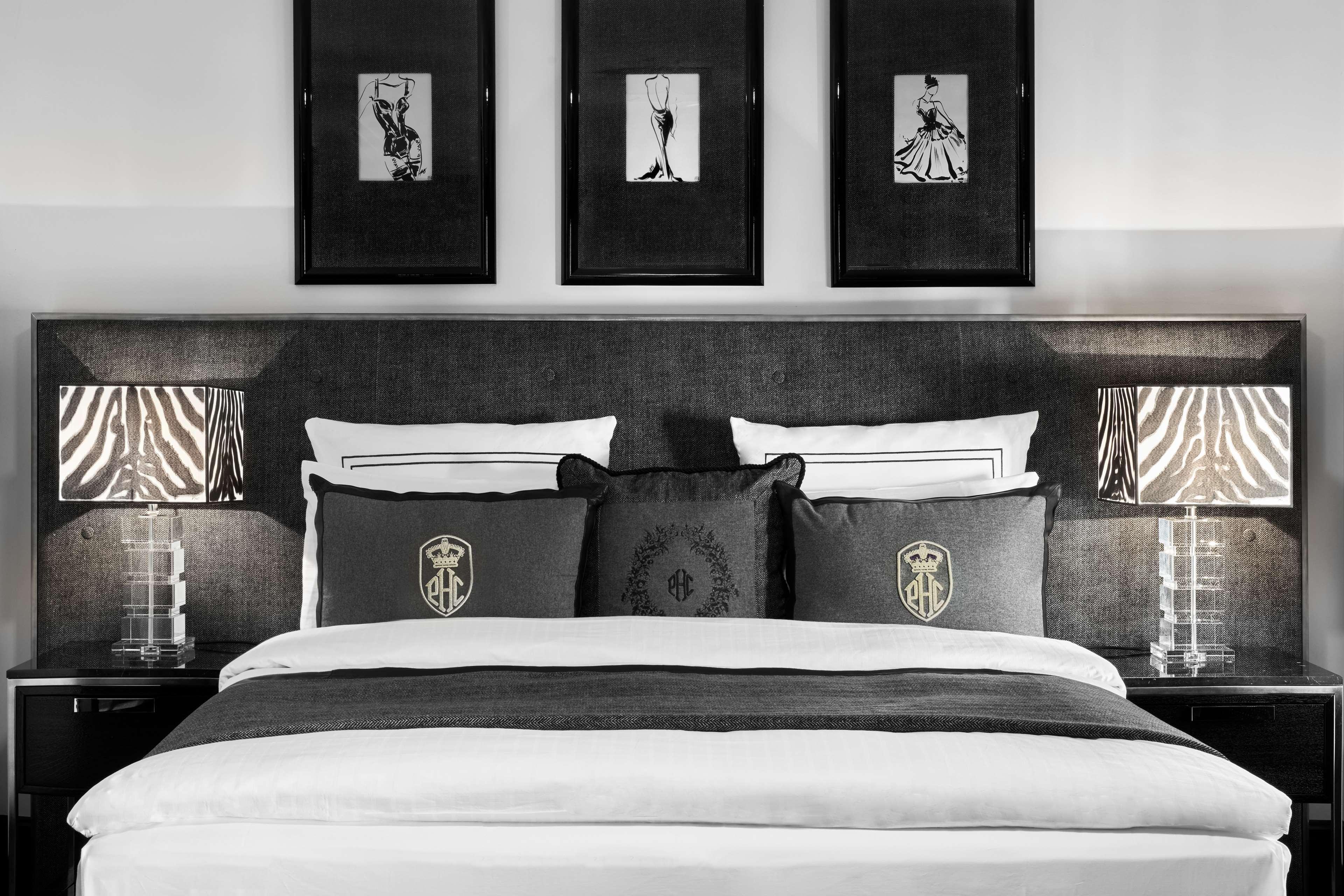 Schlosshotel Berlin Luaran gambar A bedroom at the hotel