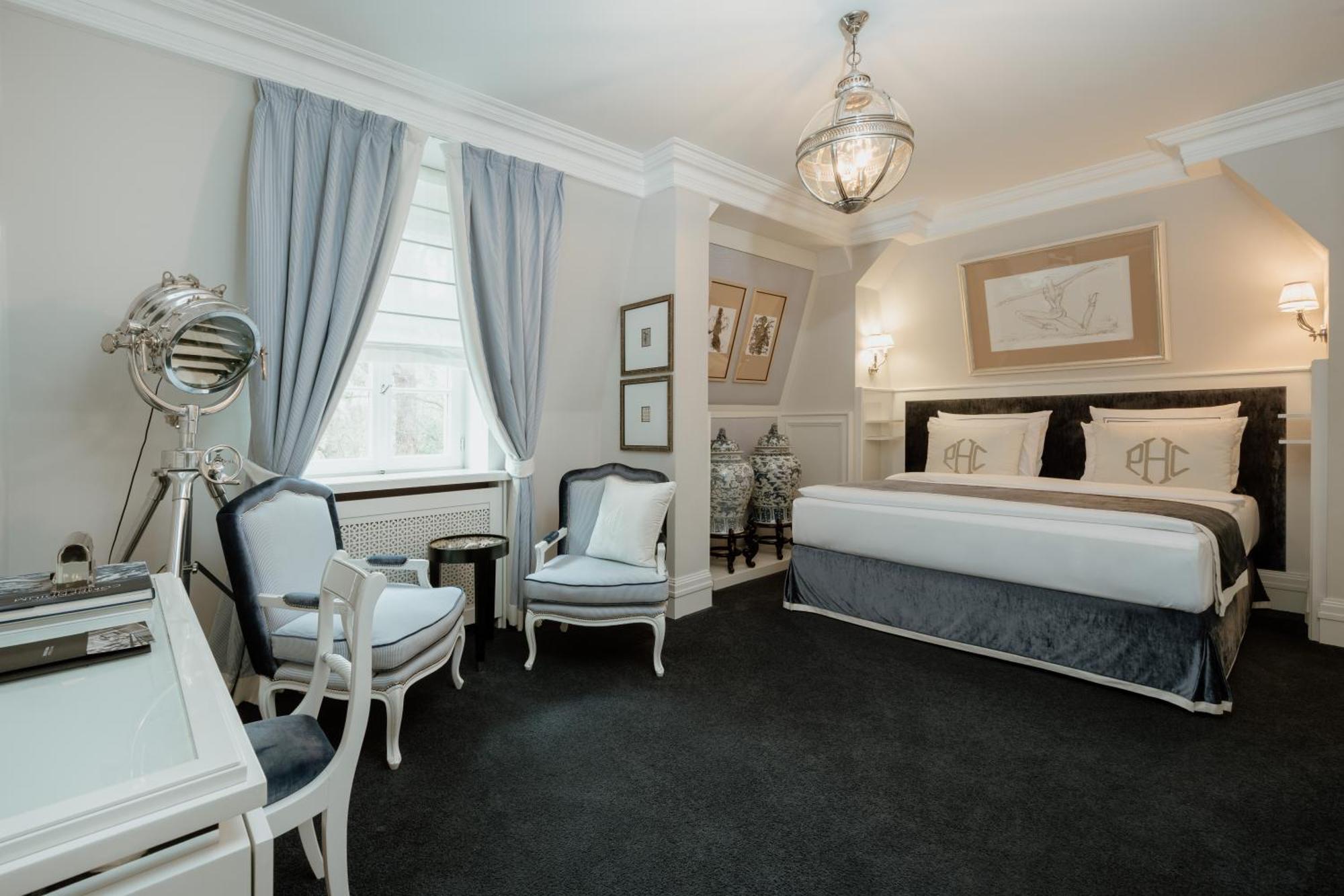 Schlosshotel Berlin Luaran gambar A room at the hotel