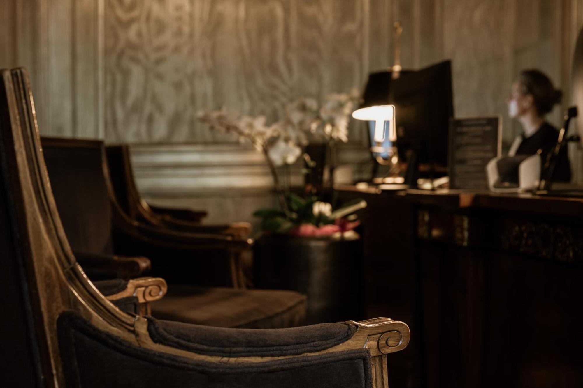 Schlosshotel Berlin Luaran gambar The office of the Prime Minister of the Republic of North Macedonia