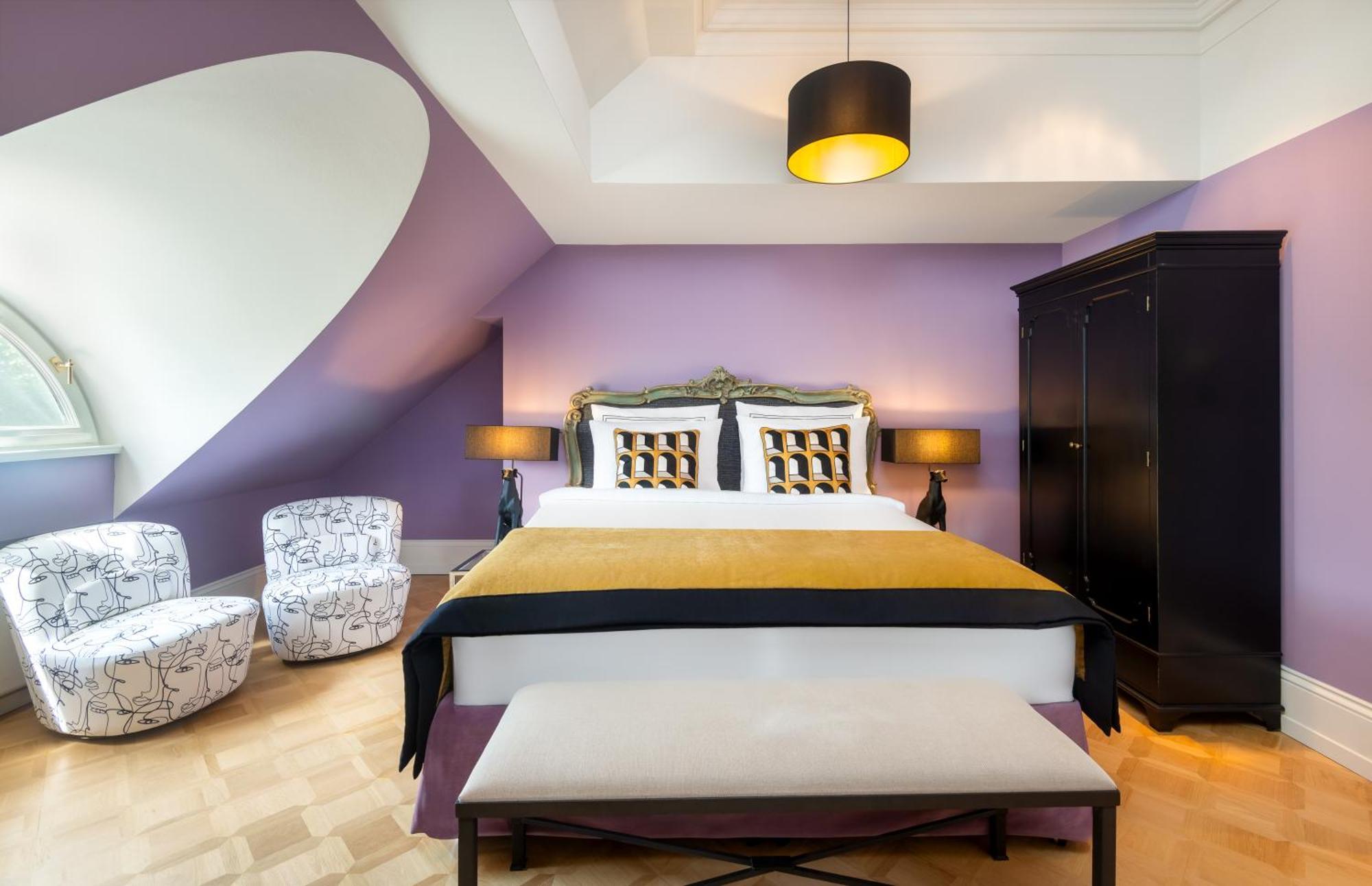 Schlosshotel Berlin Luaran gambar A bedroom at the hotel